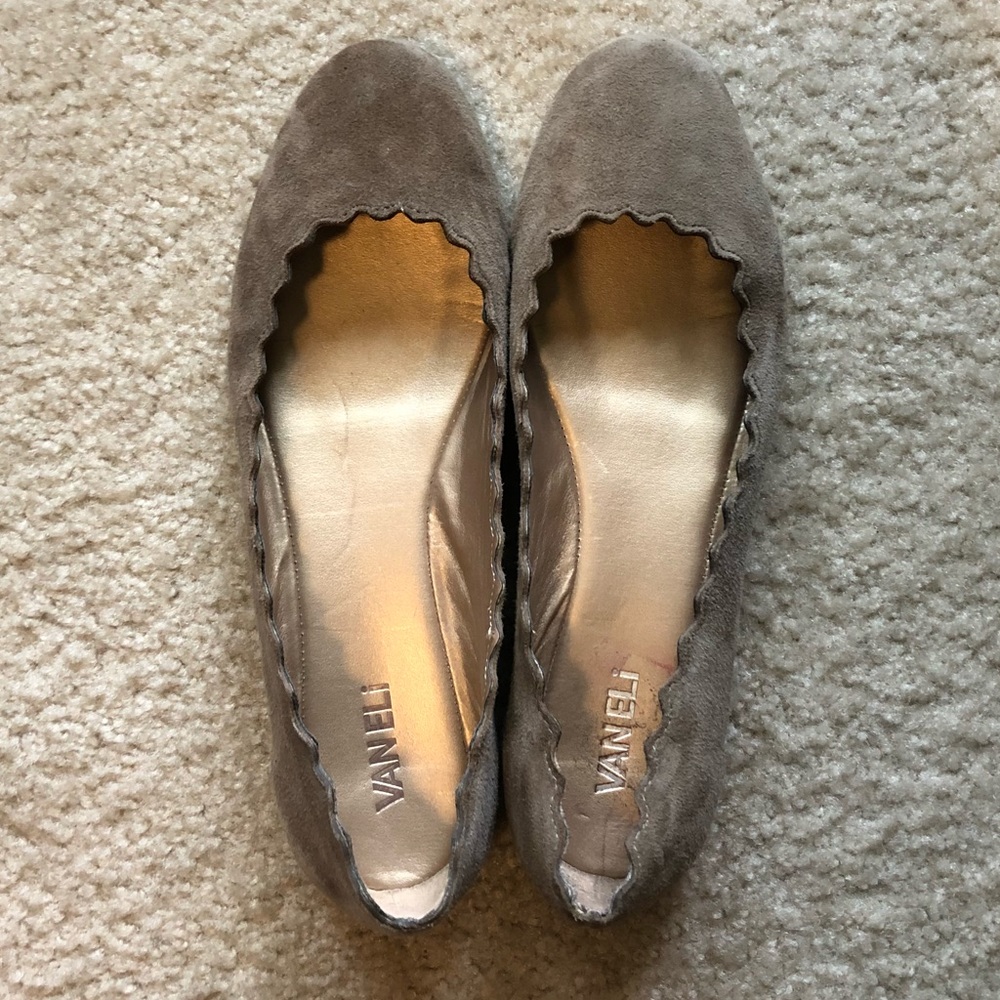 Vaneli Taupe Scalloped Ballet Flats